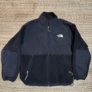 The North Face Youth Large Black Jacket